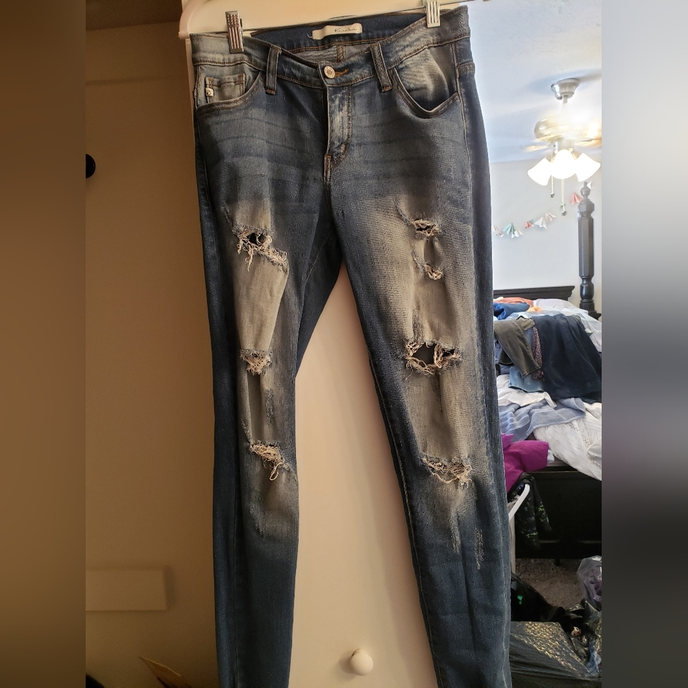 KanCan distressed jeans